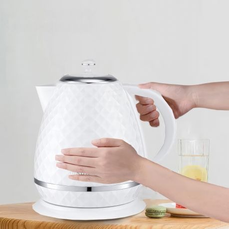 1.7L Electric Kettle 2200W with Safety Features - Image 2
